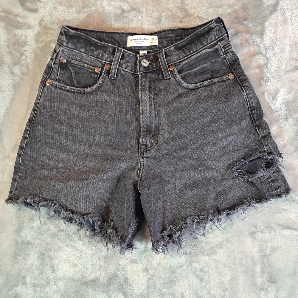 Abercrombie Curve Love High Rise Dad Short Womens W26 2 Black Denim Cut Off Raw